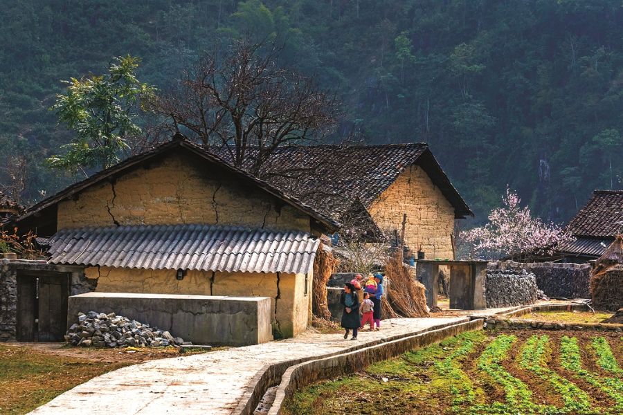 Best Places to see Rammed Earth Houses in Ha Giang. 