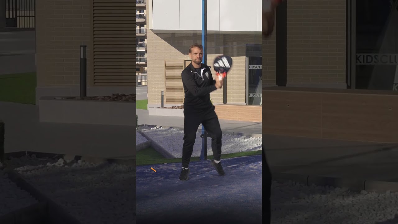Equipamiento de Padel - Todo lo que necesitas saber sobre Padelreview sport equipment - Hình 1