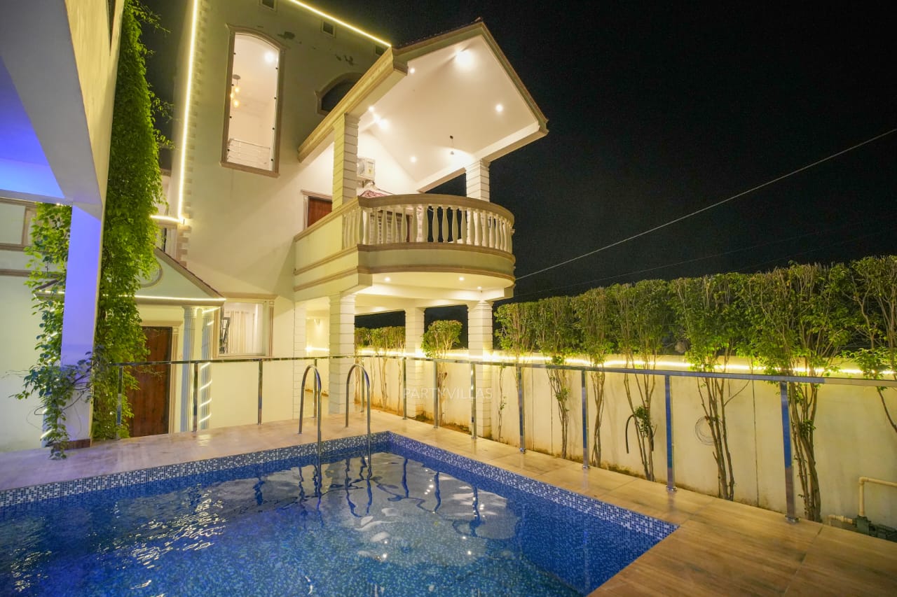 Private Pool Villas Near Gurgaon for Your Next Celebration