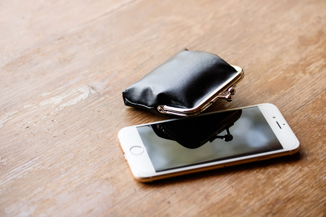 携帯代・スマホ代が払えない場合のリスク。解約までの流れや滞納する具体的なリスクを解説。