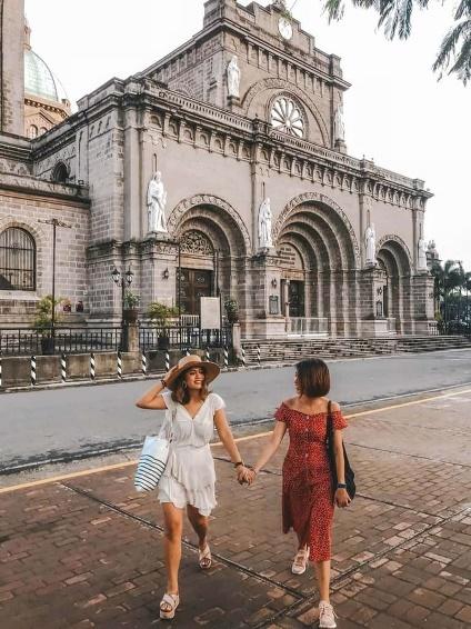 Cùng nhỏ bạn thân mang về cả tá ảnh "chất như trời Âu" tại thành cổ  Intramuros Manila