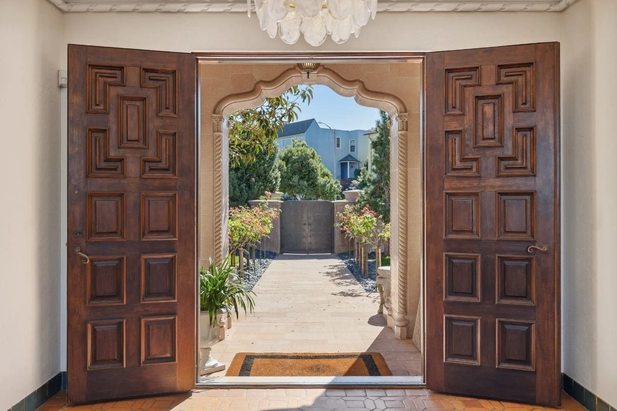 Robin Williams' Stunning Sea Cliff Mansion Hits the Market for $25 Million