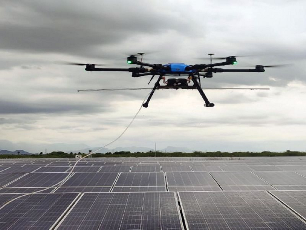 drones for solar panel cleaning