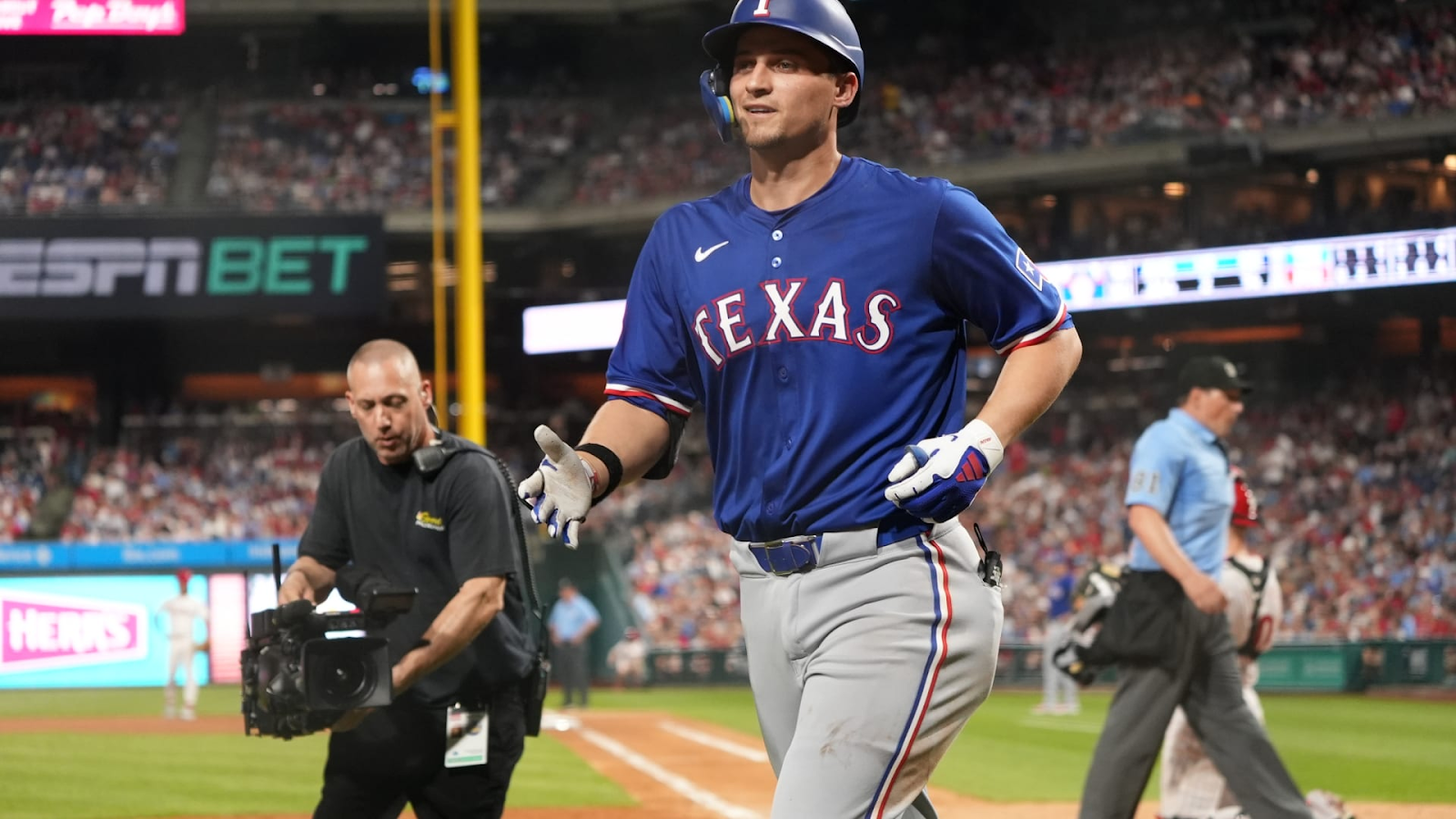 Texas Rangers vs Phillies Match Player Stats