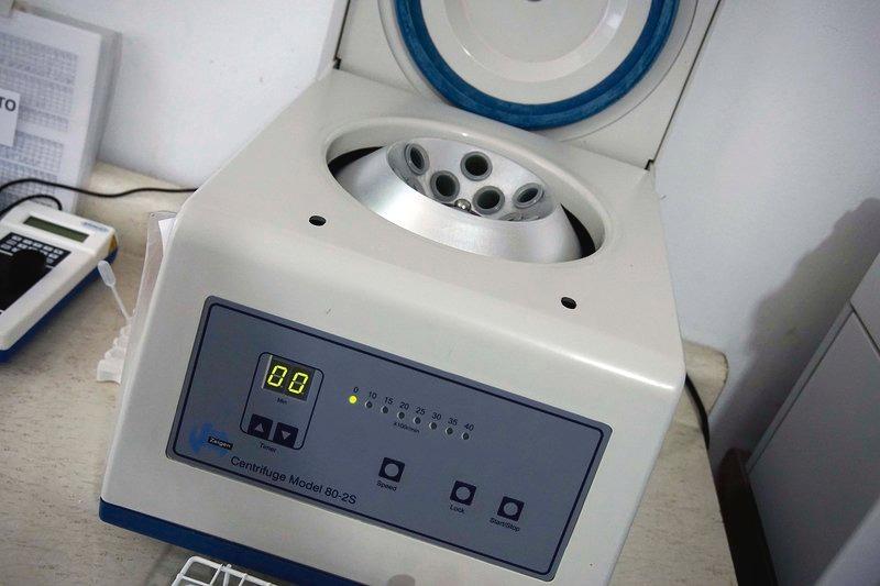 Imagen que contiene interior, microondas, cocina, horno

Descripción generada automáticamente
