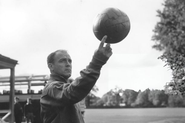 highest goal scorer in history