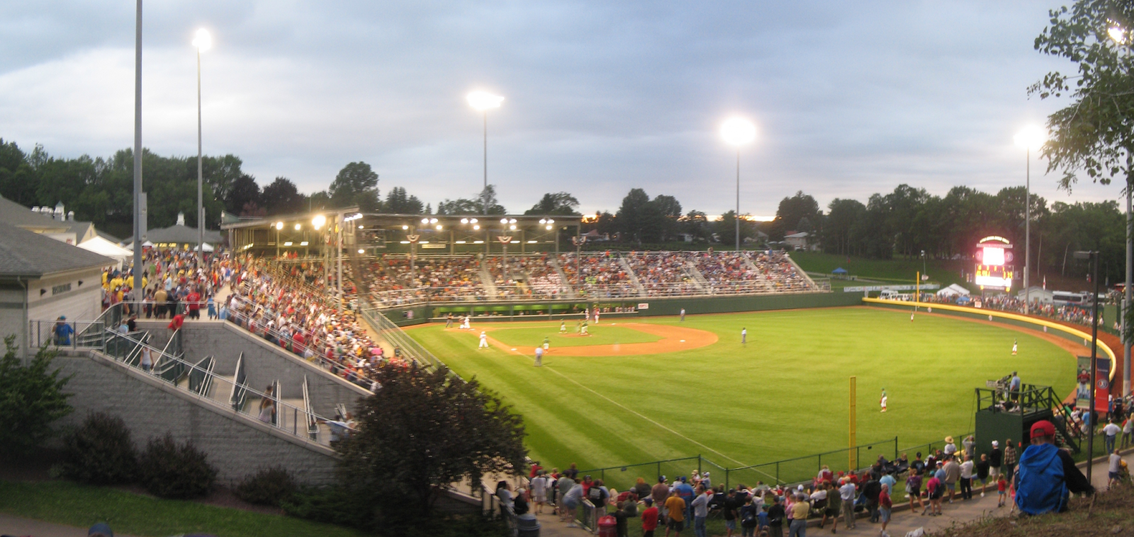 Key Lighting Upgrades to Attract More Little League Tournaments to Your Field