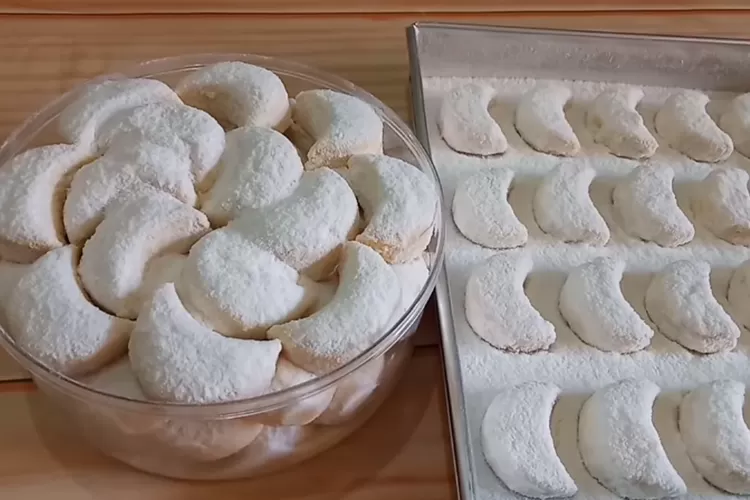 Snow White Cookies (Putri Salju)  