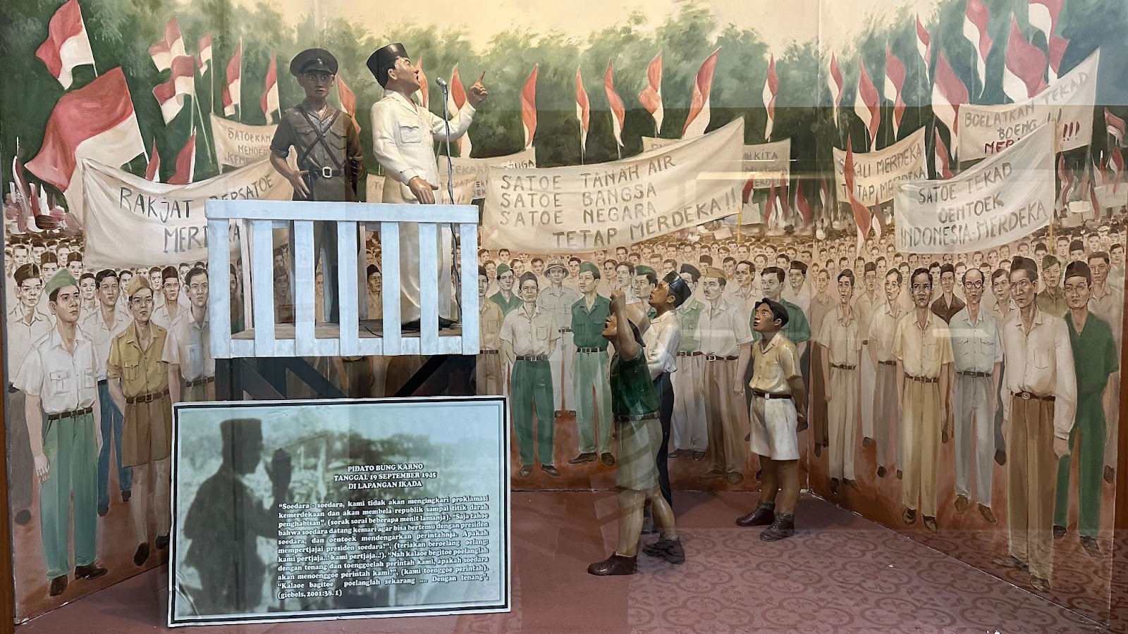 Dioramas in Historical Place of Joang Buiilding '45