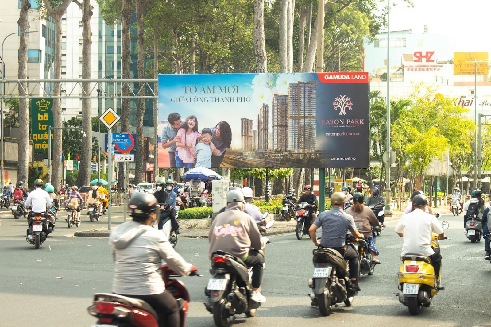 Billboard tại Quận 1