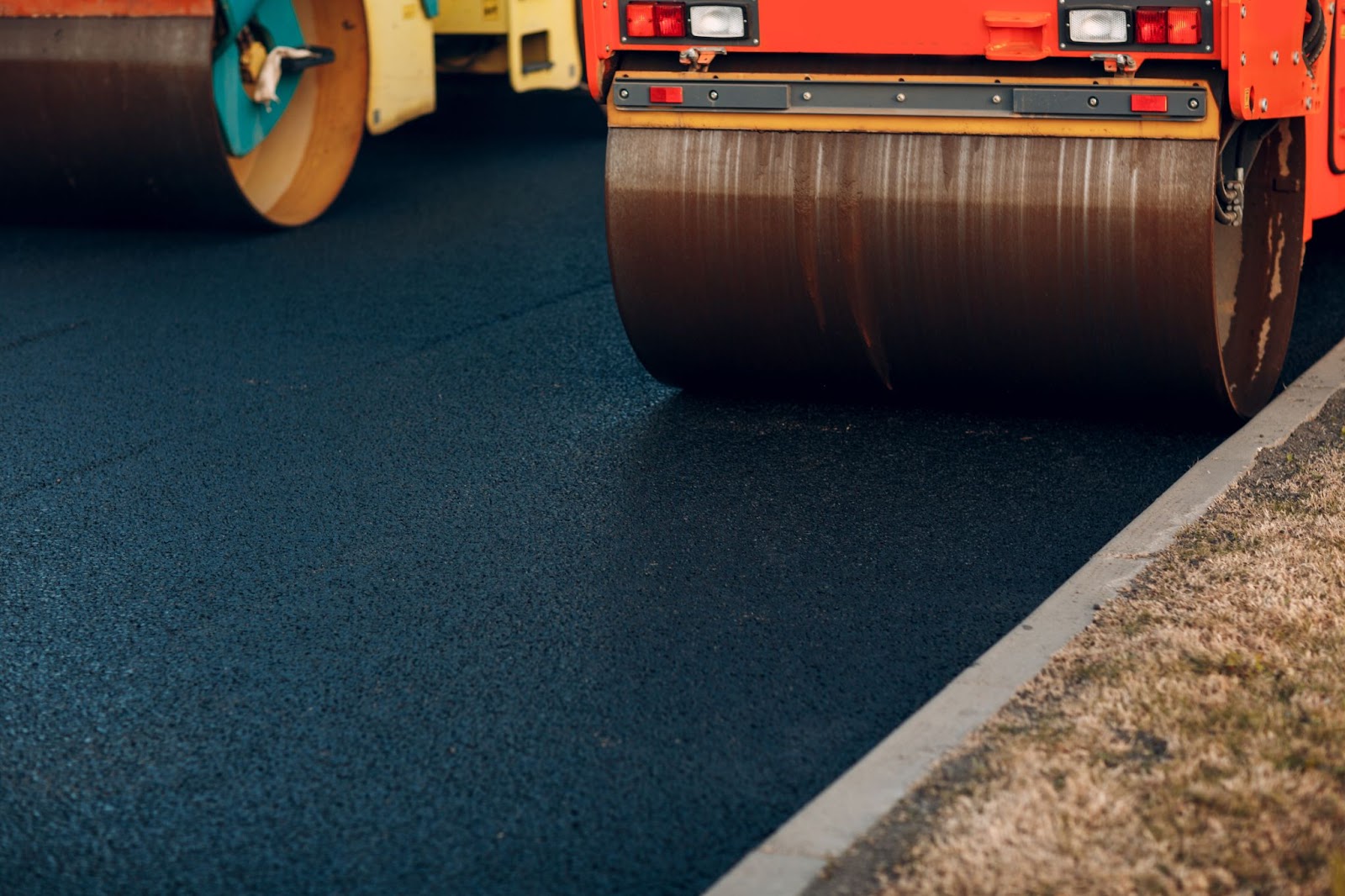 Close view of an asphalt paver. 