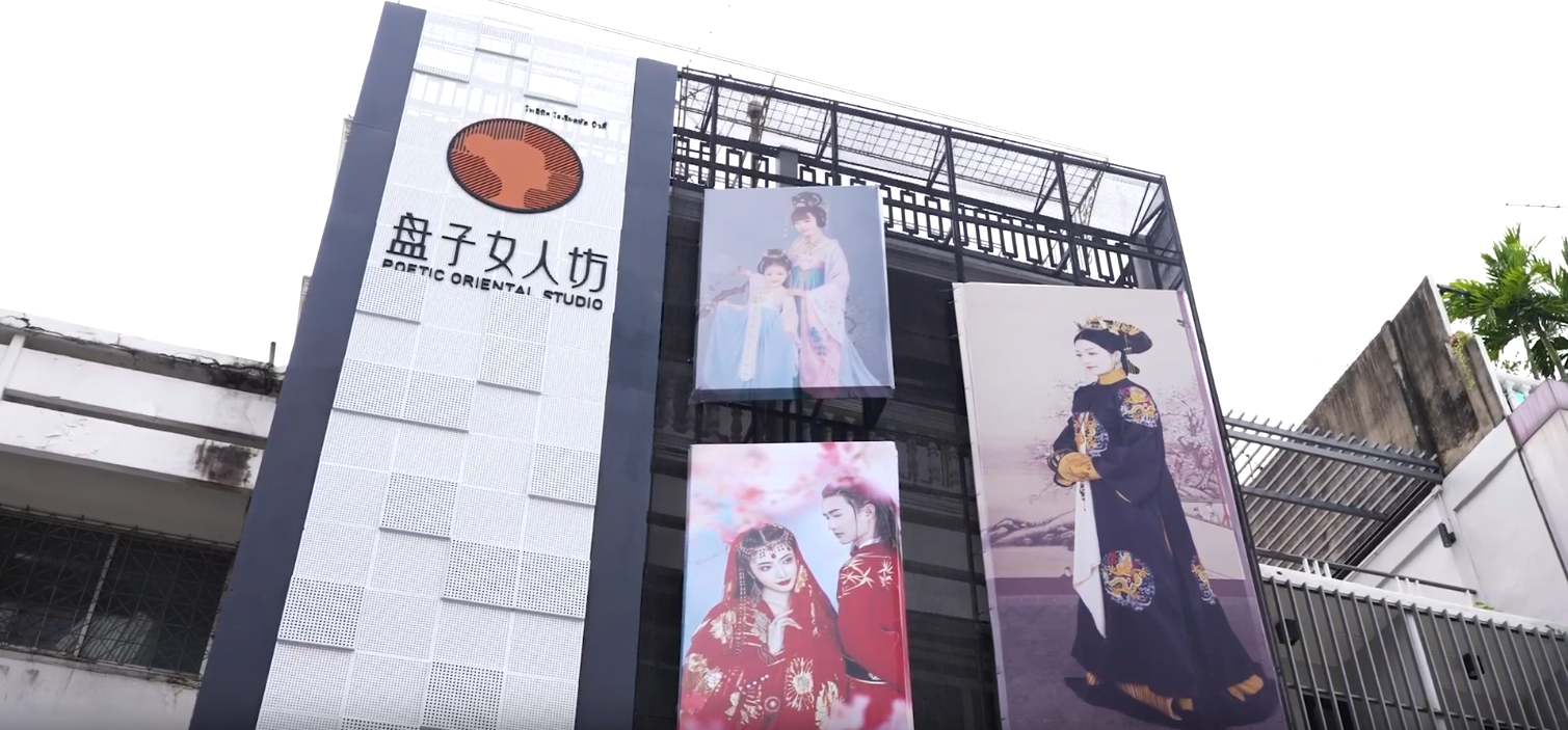 things to do in Bangkok-Thai costume-Poetic Oriental Studio