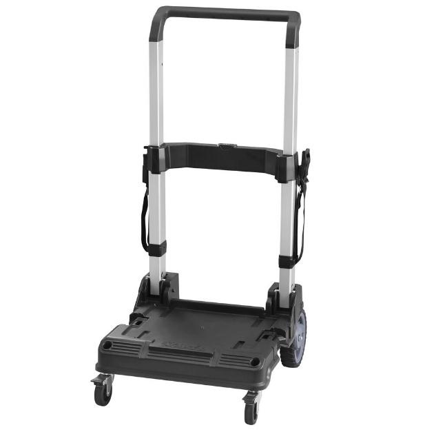 Uma imagem contendo aparelho, máquina de costura, luz, rua    Descrição gerada automaticamente