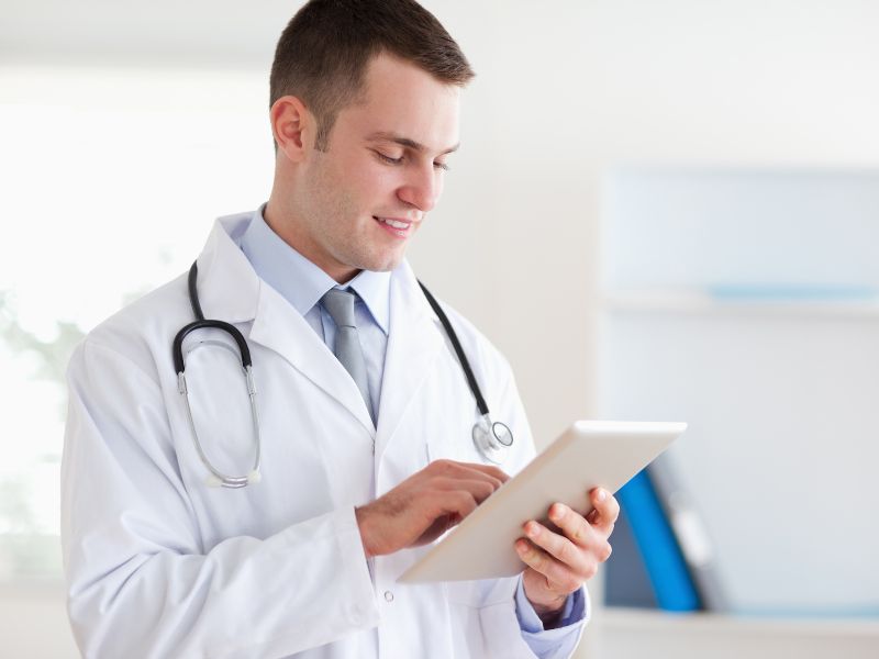 como colocar o crm na nota fiscal do médico e sistema