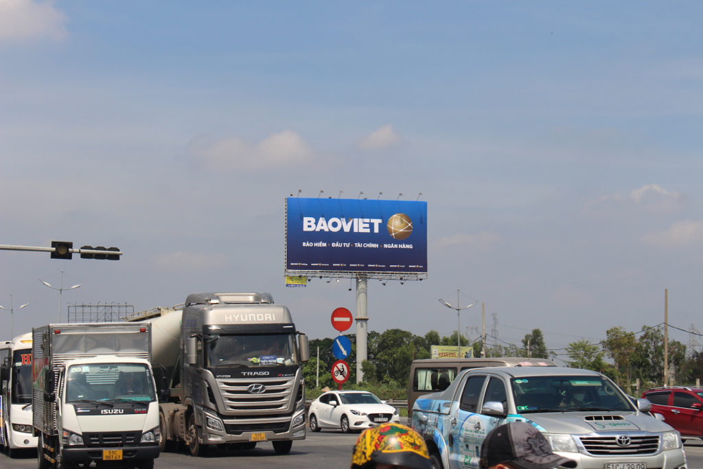 Thuê billboard tại Bình Chánh