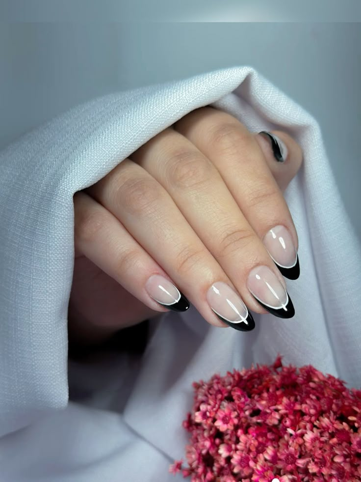 Unhas francesinhas 2025