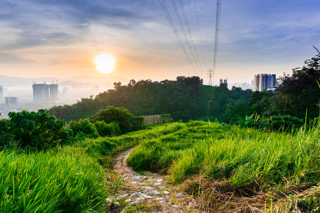 10 Tempat Hiking di KL yang Popular - Beginner Friendly!