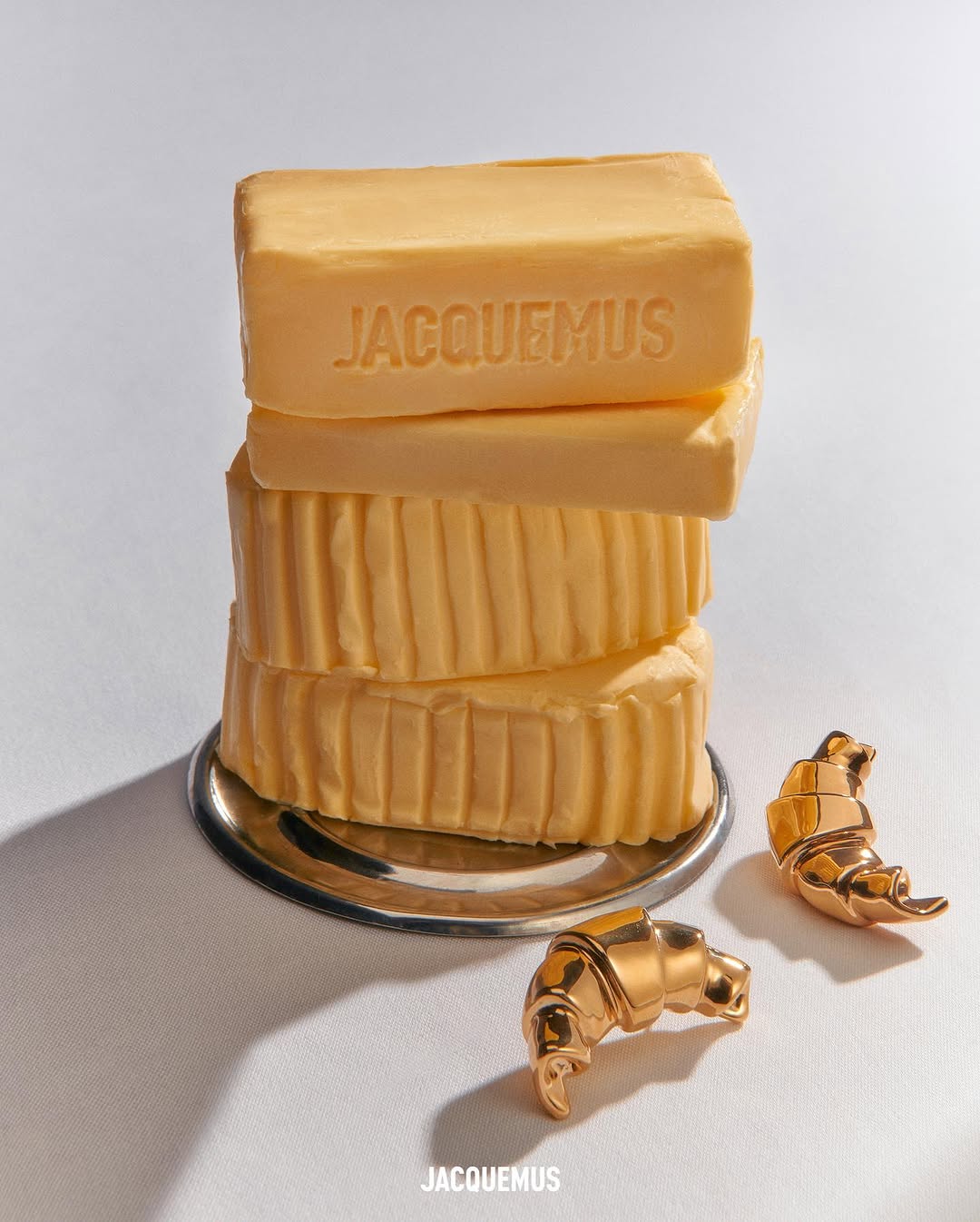 Jacquemus sensory marketing