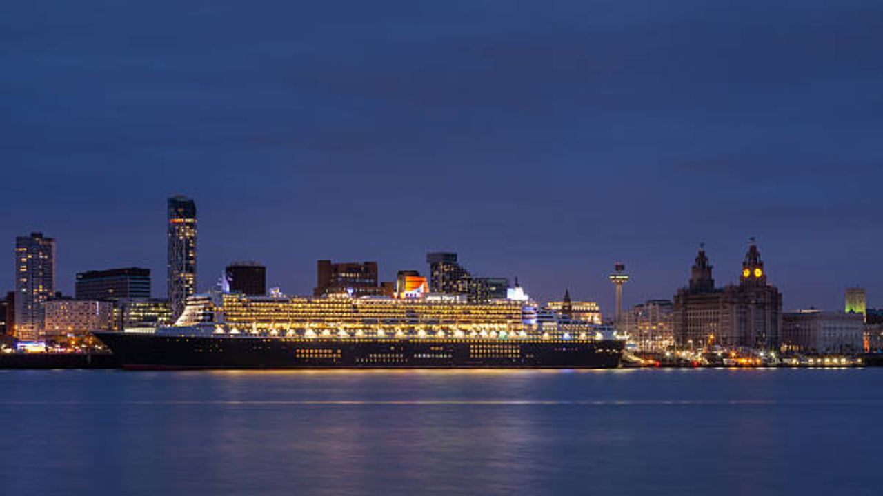 Cunard Europe-America by W.S. Bylitylis