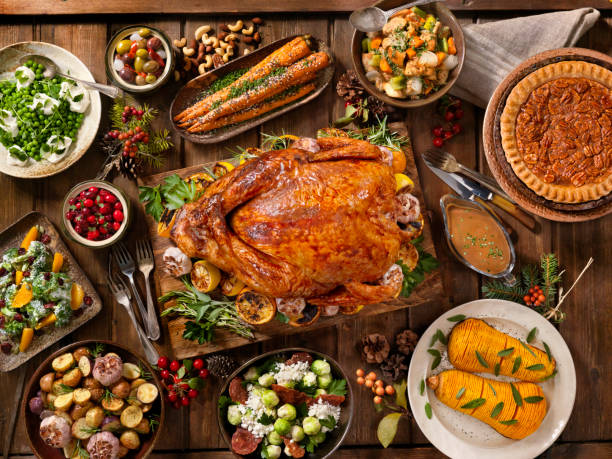 holiday turkey dinner - thanksgiving stock pictures, royalty-free photos & images