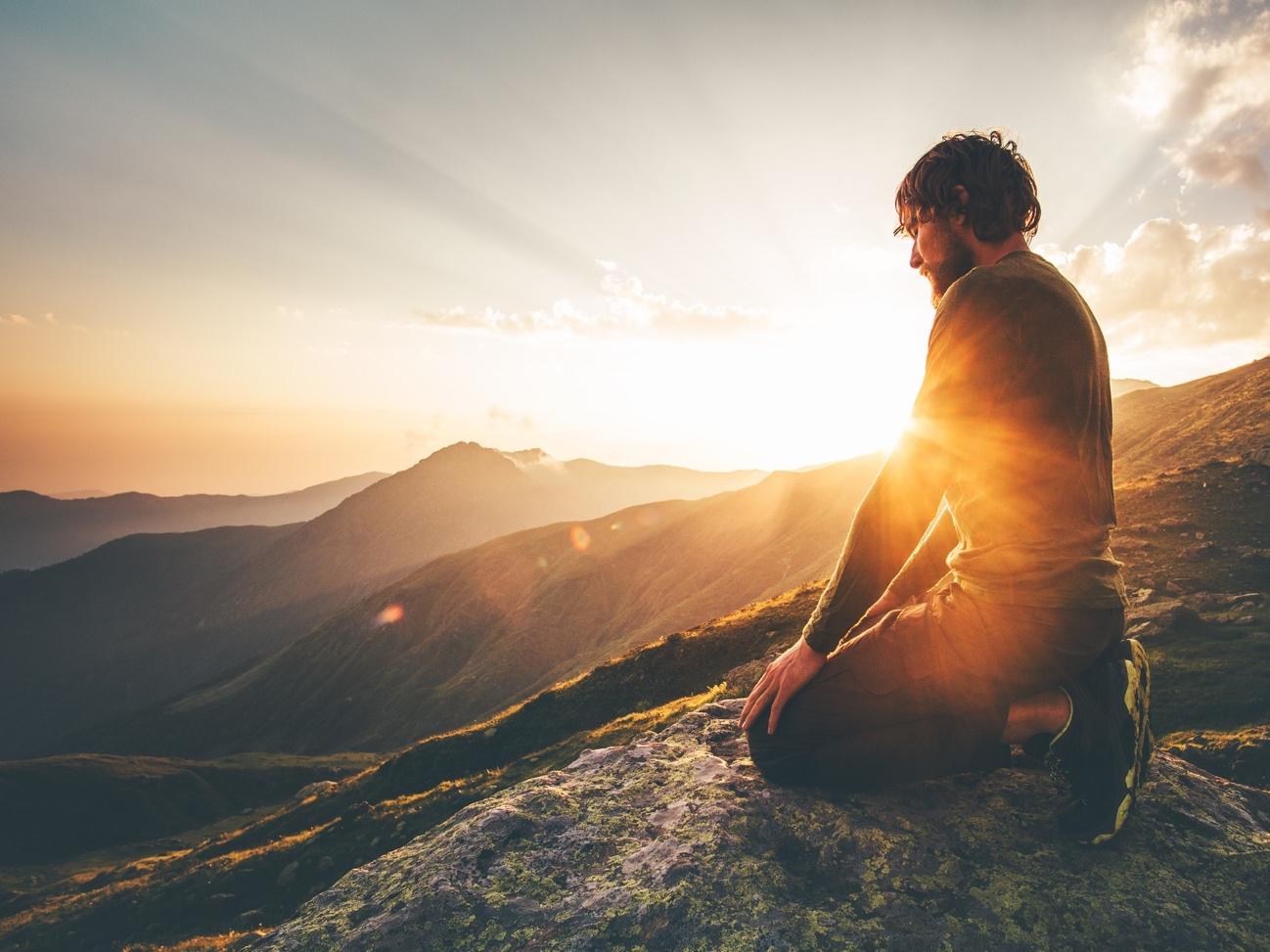 Qué significa que una persona sea un ser de luz, según la espiritualidad
