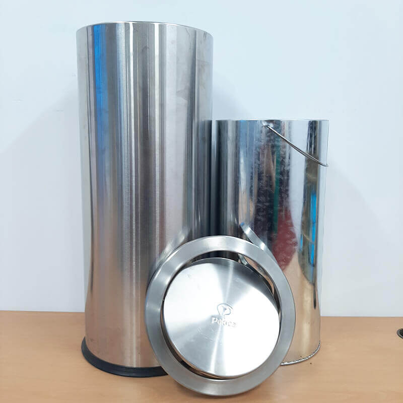 Có thể đặt thùng rác inox ở ngoài trời không?