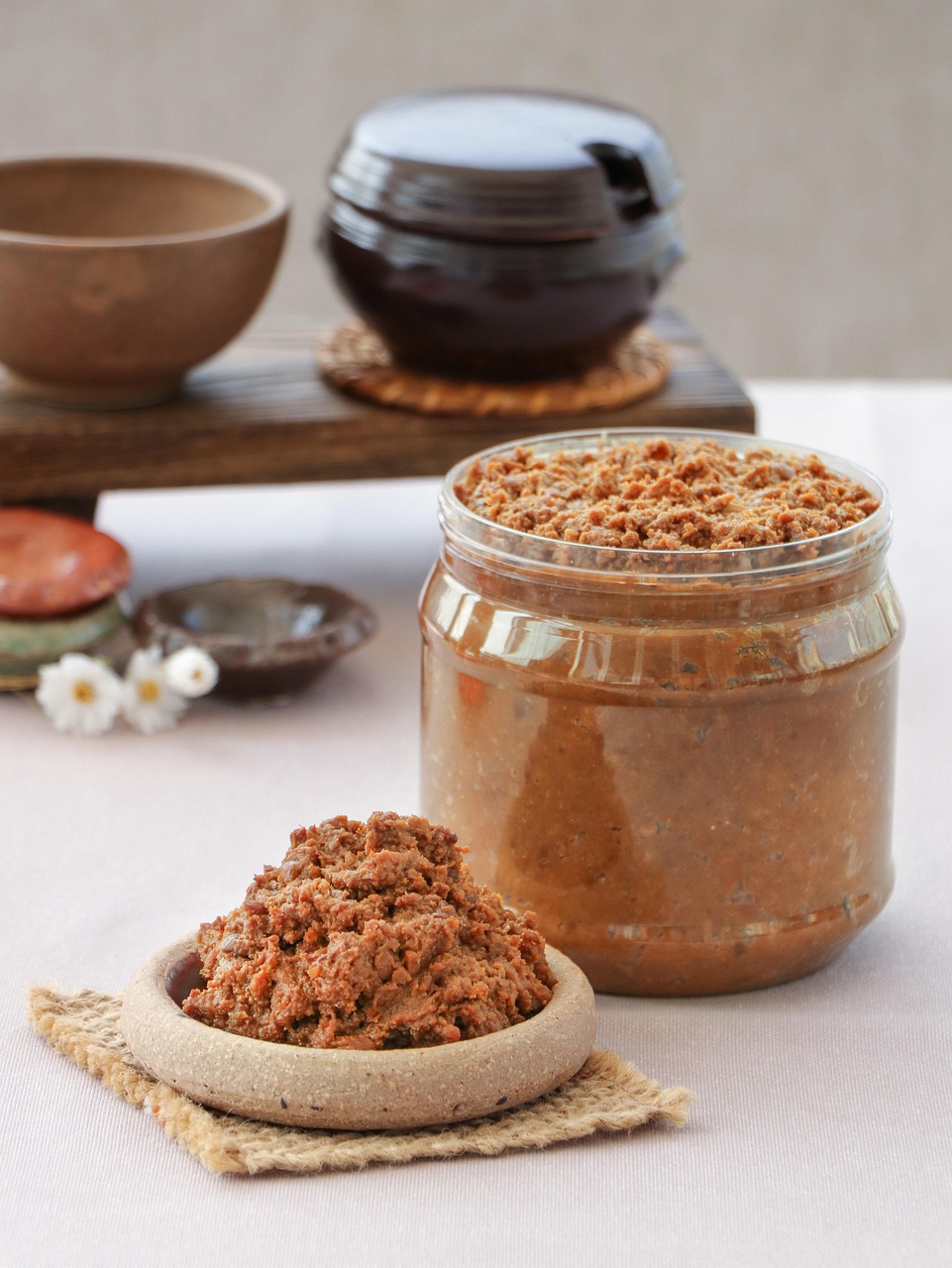 Discover a powerful natural recipe to lower blood sugar fast using garlic, walnuts, green apple, and olive oil. Easy to make, effective, and perfect for diabetes support.
