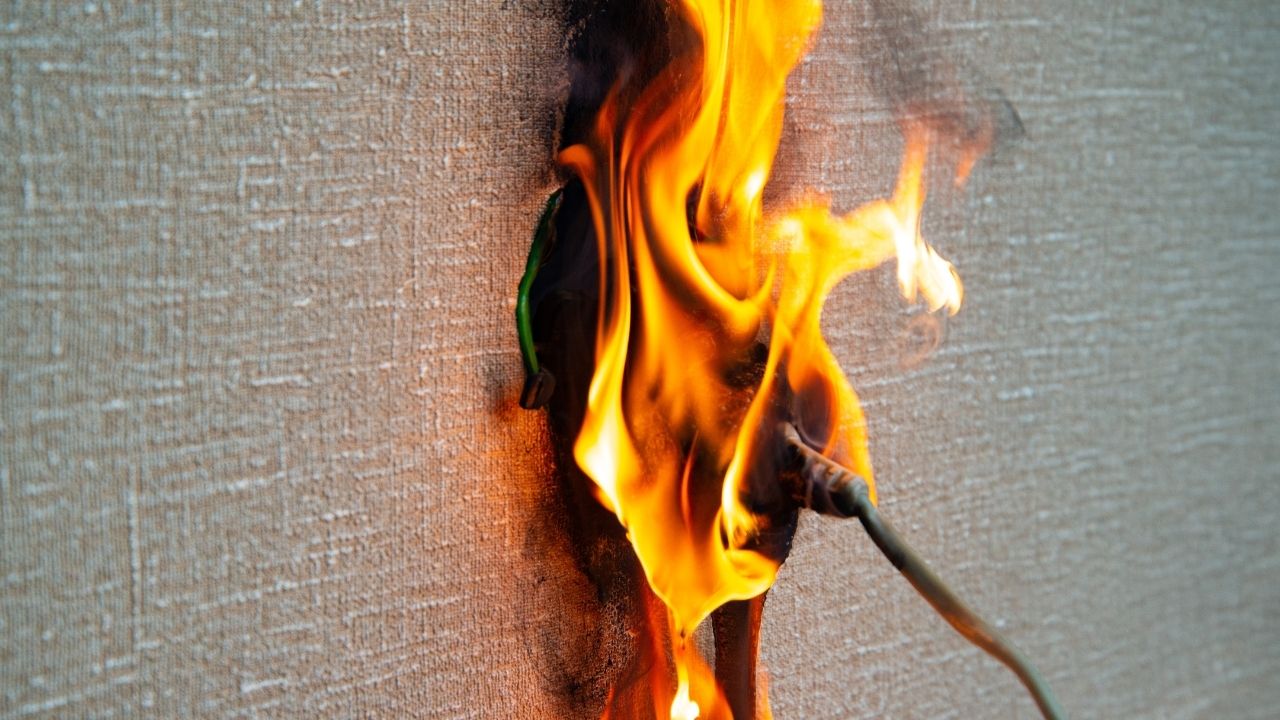 wall outlet fire