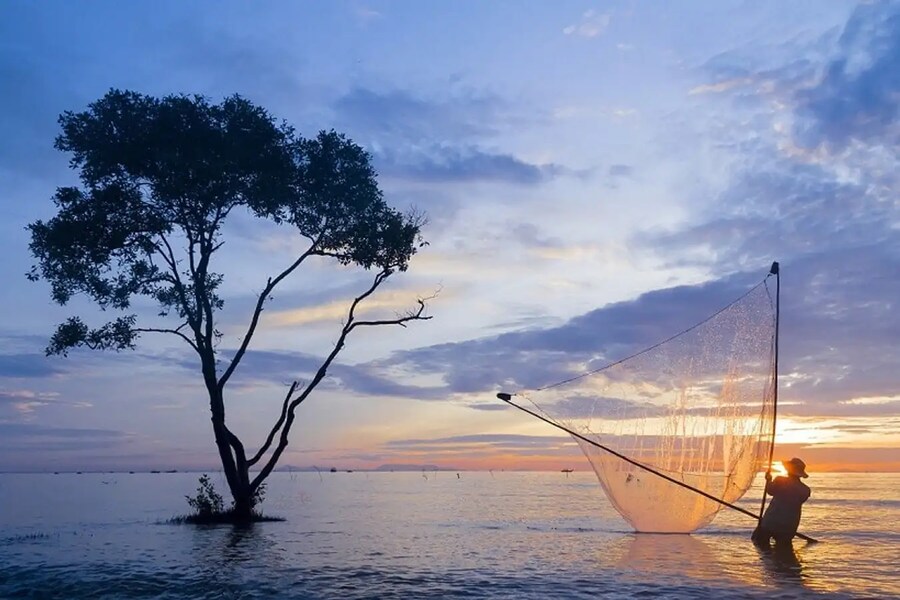 When you come to Tien Giang, remember to visit the beautiful Tan Thanh Beach. Source: Traveloka