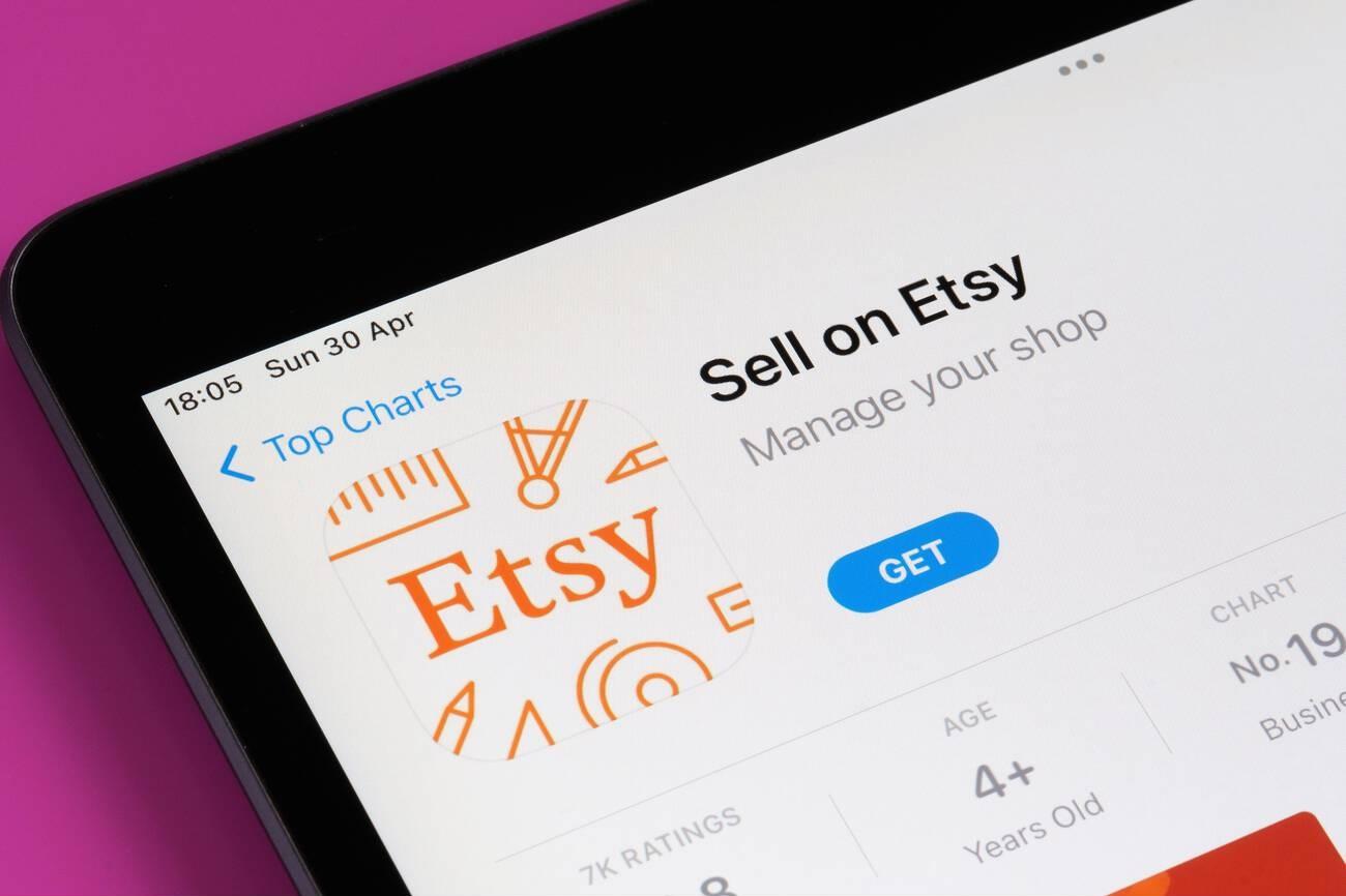 How to Create Digital Downloads That Sell While You Sleep