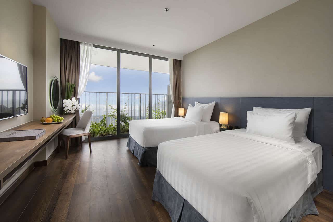 Phòng Deluxe Ocean View với 2 giường đơn