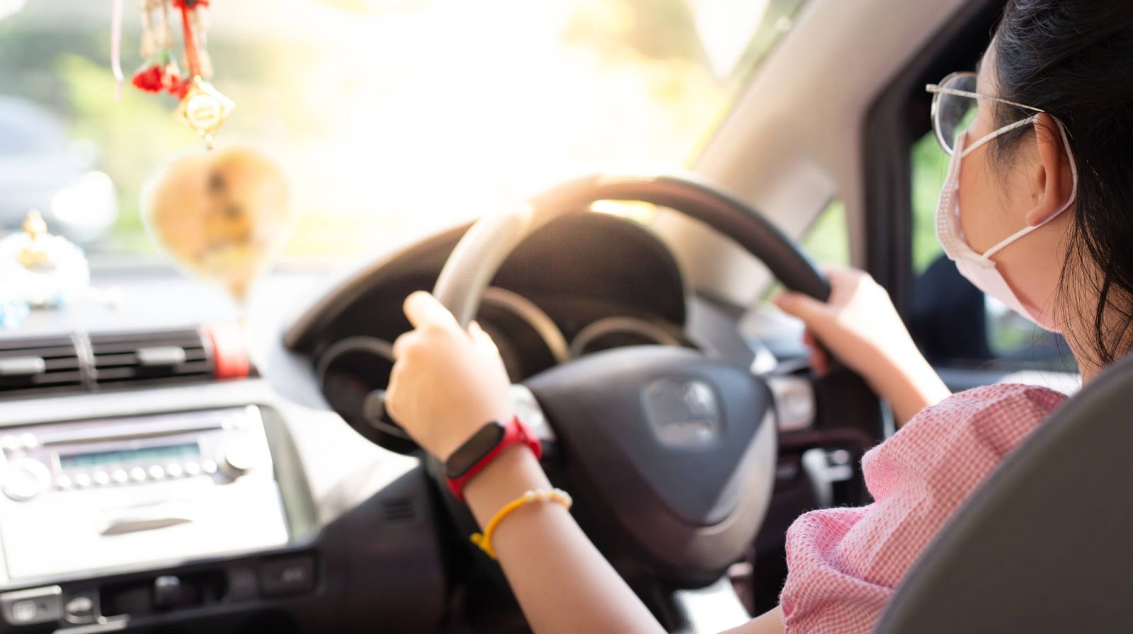 4 façons alternatives et peu chères de passer son permis