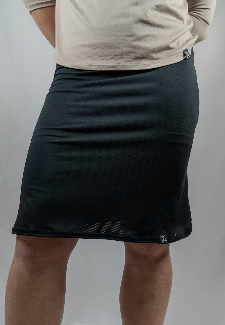 https://transcendentactive.com/cdn/shop/files/Mesh_All_Day_Active_Skirt_Black.jpg?v=1742335112