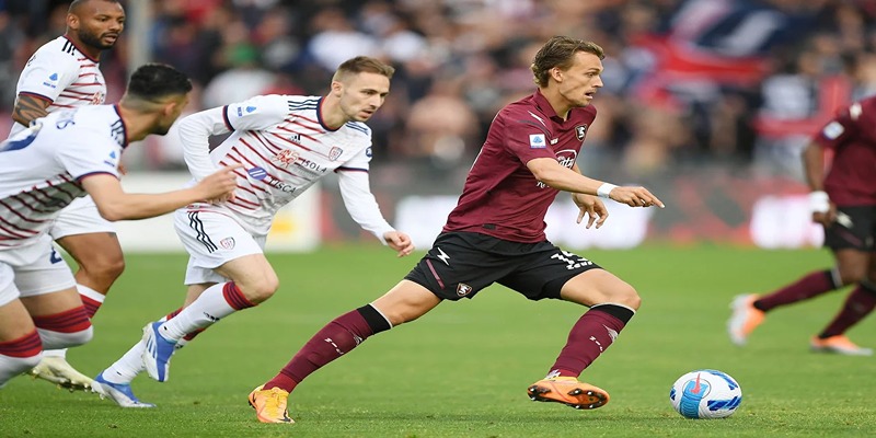 Phong độ của Salernitana không ổn định
