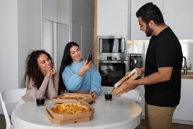 Craving Something Delicious? Try These Food Delivery Picks