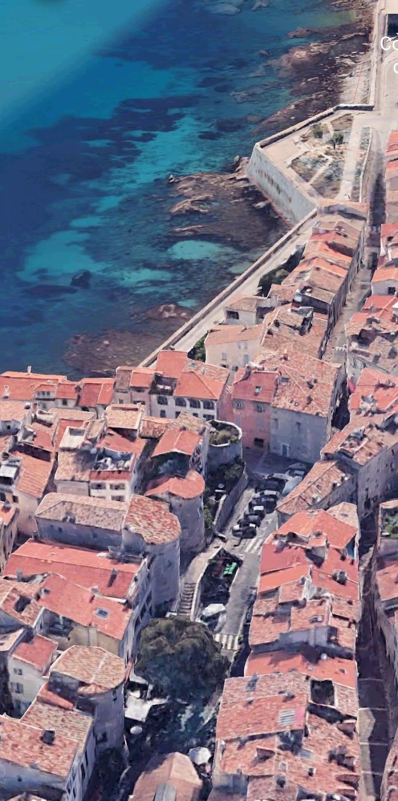 An aerial view of a town

Description automatically generated