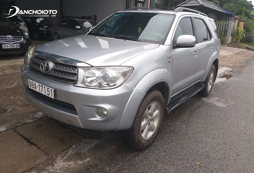 Toyota Fortuner 2010 cũ