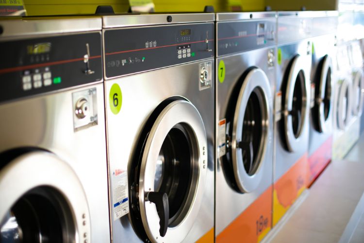 Investasi awal franchise laundry koin bervariasi, tergantung brand yang kamu pilih.