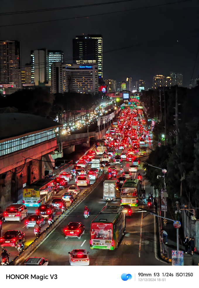 More view of the Manila traffic during the holiday season 