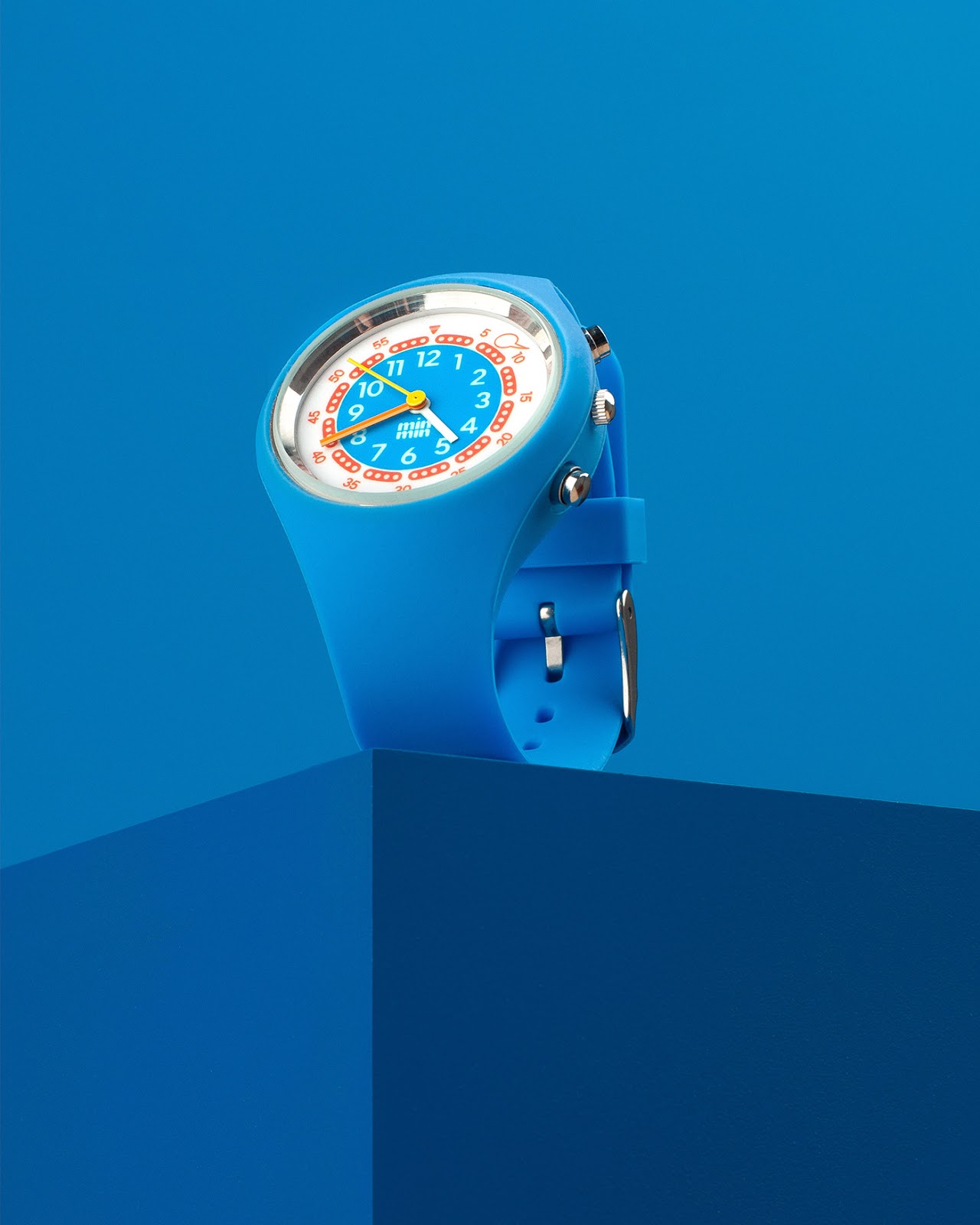 Image from the Minor Minutes: Branding and Industrial Design for Children's Watches article on Abduzeedo