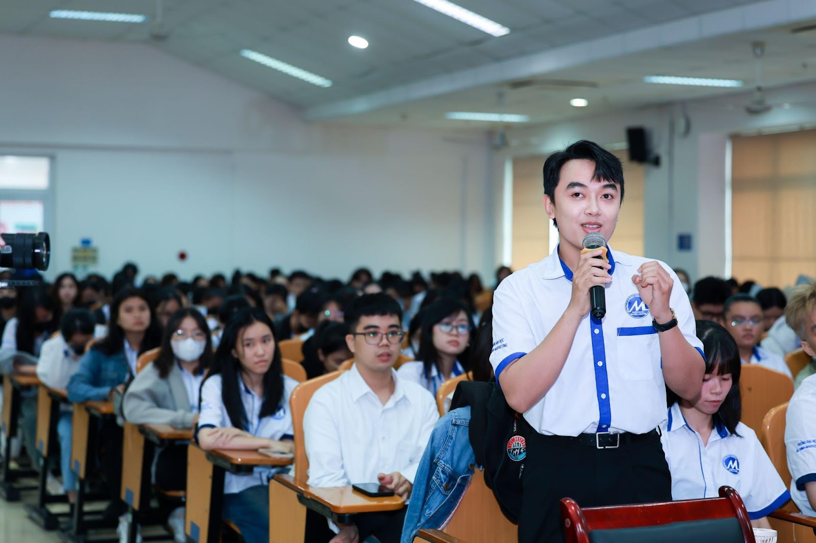 Giúp sinh viên học cách lập kế hoạch chi tiêu, tiết kiệm và đầu tư - AD 4nXeJKRHrLJOiX01IJHiirMcyGGynzMvj1WPMcac uv ZePPkZ9sOECC35ZZte0ROTbuJ4U943CDcJqkzgqaFbsIZFVezsWH27MyScit9rHTV5vACShKHE2pRPVVIOg5f7F7pua8YXBs6nFKdiroLKgY?key=56sJRM4PTq z7w1MZELuQw