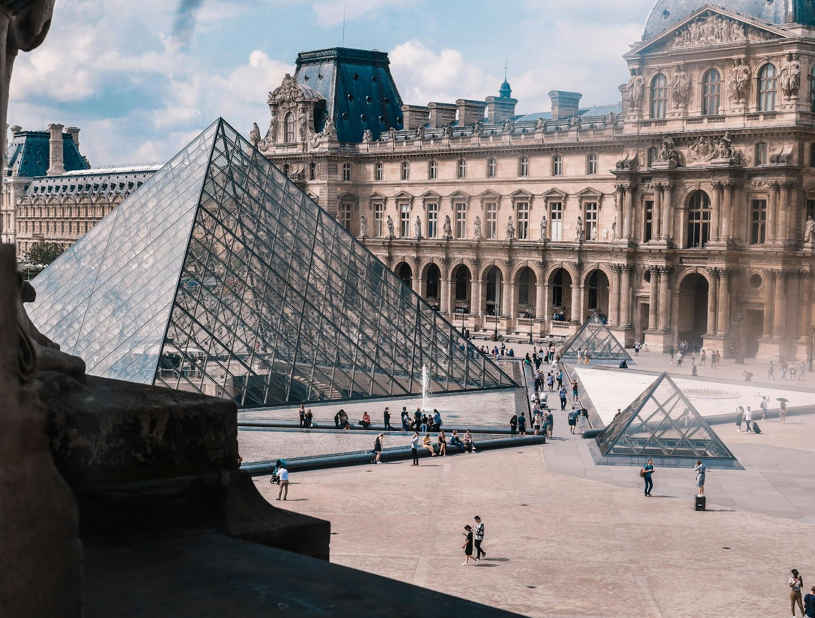 Visite du musée du Louvre avec une visite guidée à vélo électrique