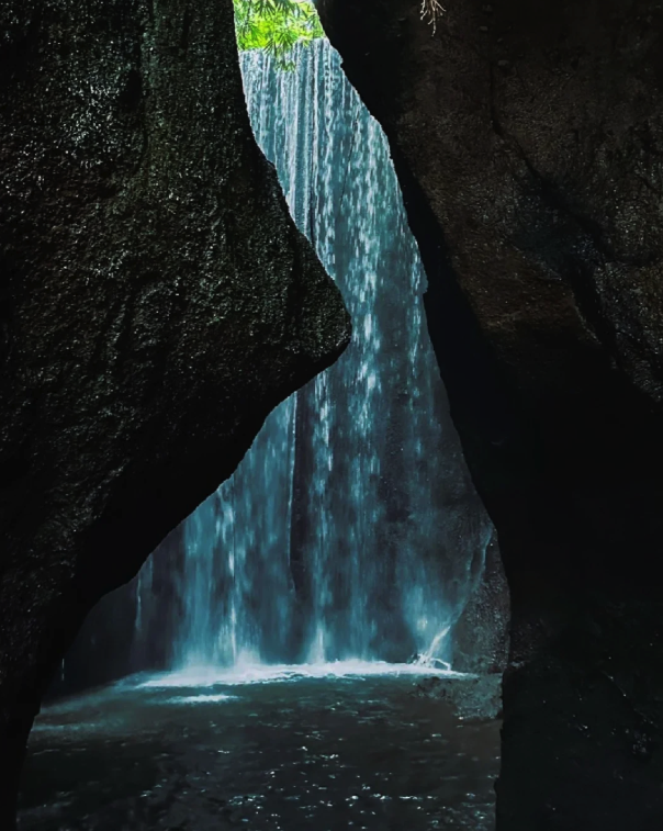 what to do in ubud bali - visit Tukad Cepung Waterfall