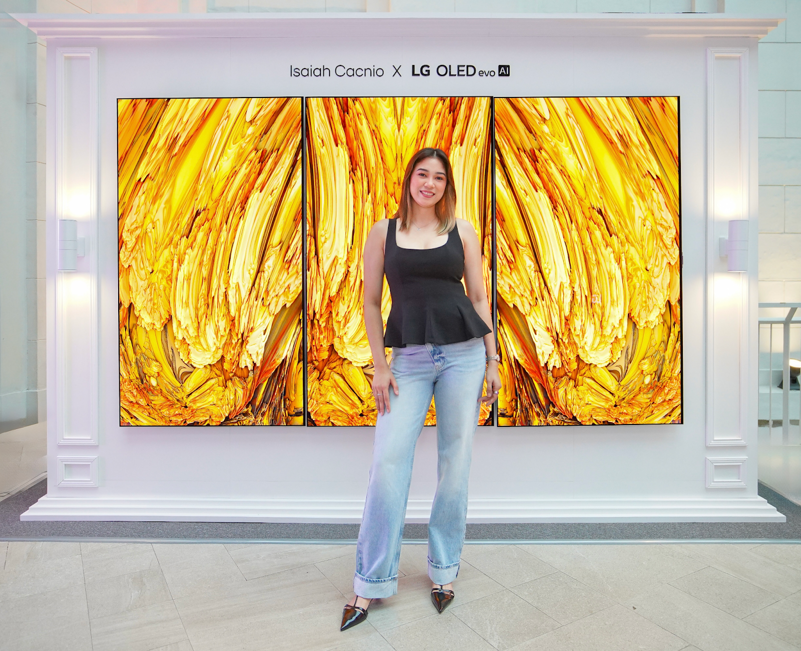 Celebrating 12 Years of OLED Excellence, LG Showcases “Fragments” by Isaiah Cacnio at the National Museum of Natural History