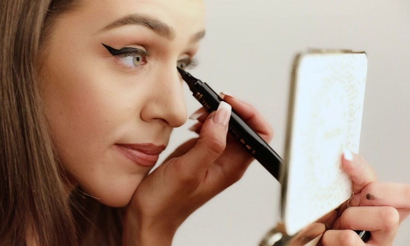 Eye Liner Best: How to Create Diverse Looks — From Subtle to Smokey