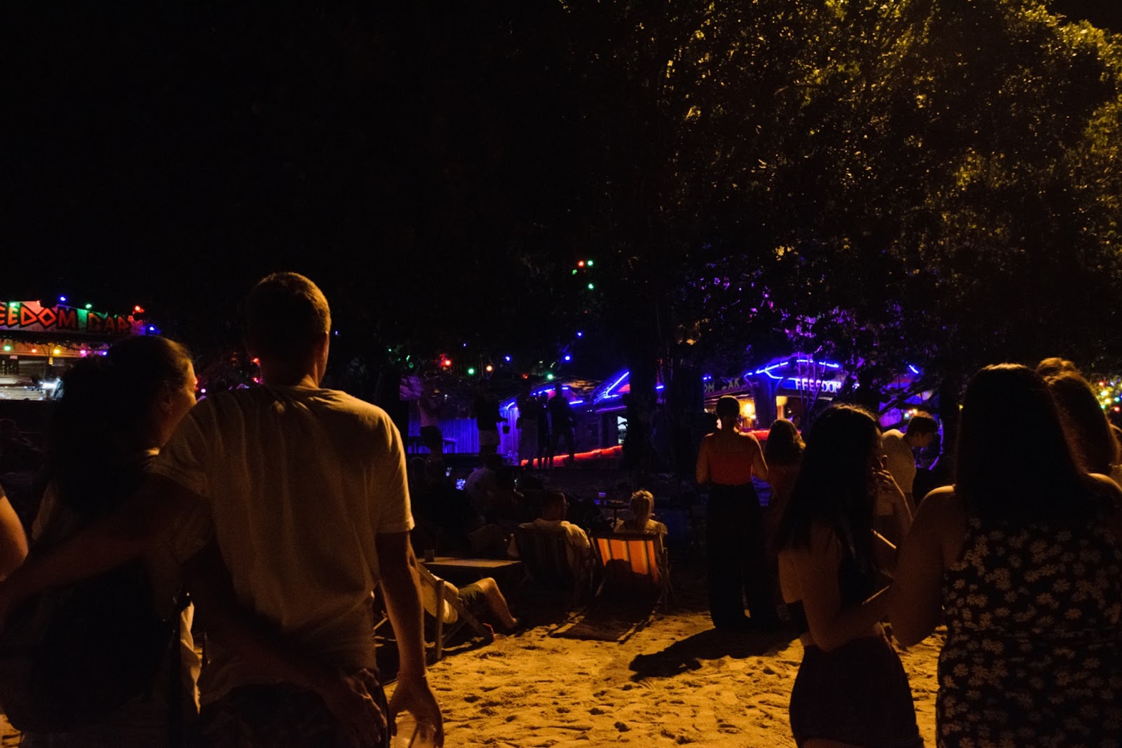 Nightlife in Ao Nang: A Guide to Live Music and Beach Bars