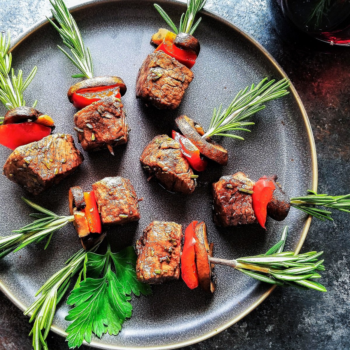 rosemary filet mignon skewers