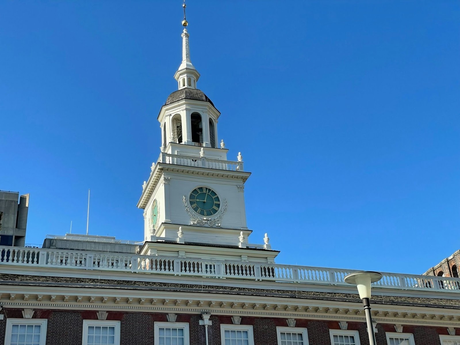 Independence hall in Philadelphia , Photo by Ernie Journeys on Unsplash
