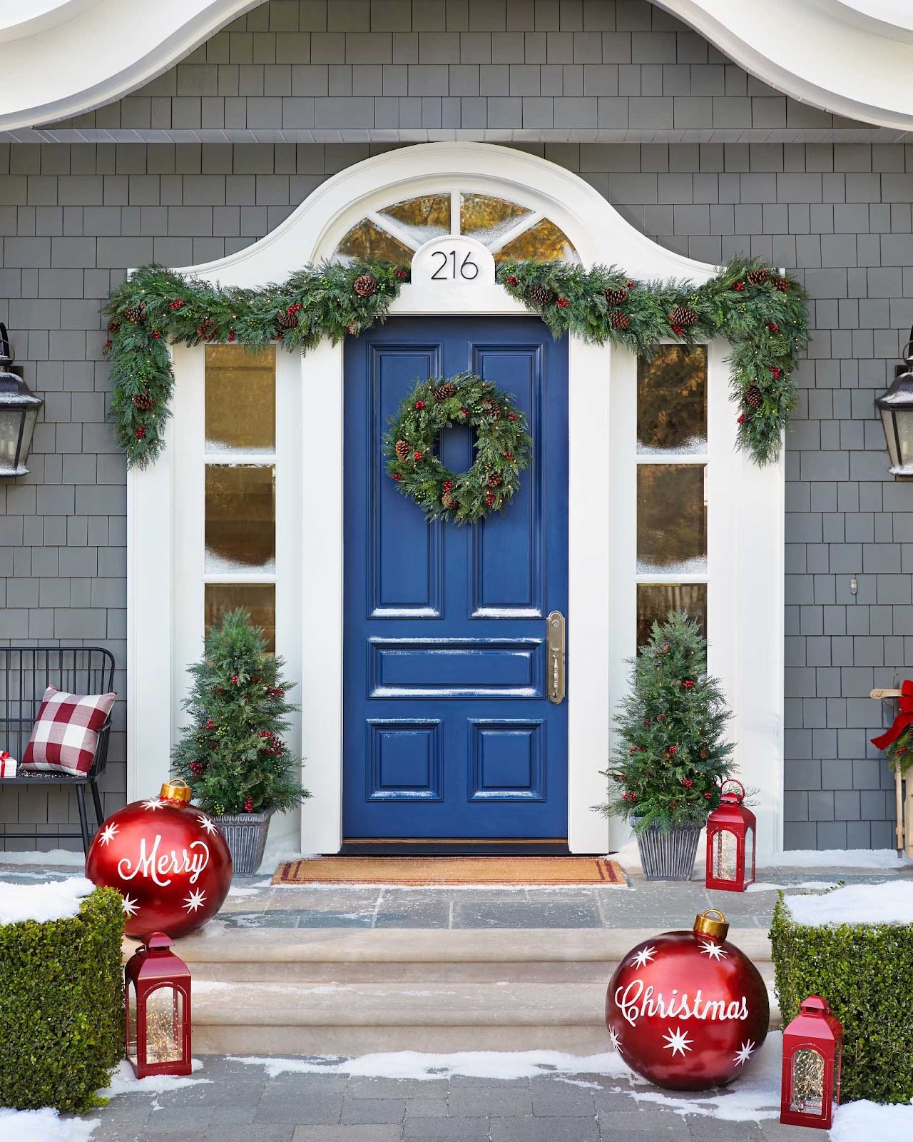 christmas front door decorating