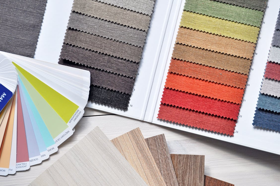 Photo by Pixabay: https://www.pexels.com/photo/color-shade-samples-276267/
